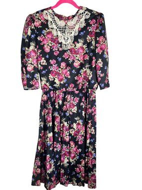 Vintage 1980s Colorful Floral Dress 13 Black Cottage Crochet Lace Prairie Modest